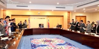 Assistant Ministers, Political Secretaries take Corruption-Free Pledge