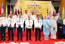 KM Dan Isteri Hadiri Royal Mess Night