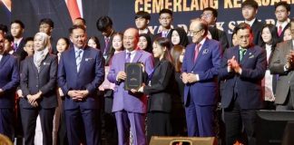 Anak Bingkor Raih Biasiswa Cemerlang Negeri