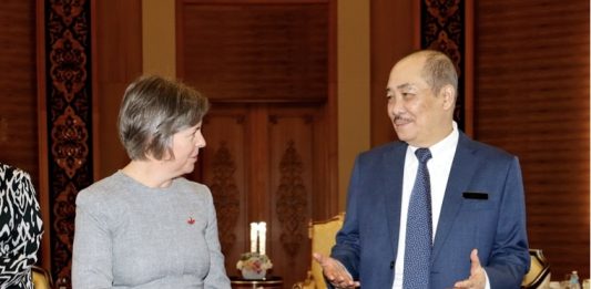 Chief Minister Receives Courtesy Call From Canadian High Commissioner